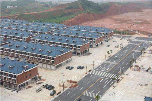 湖南?。汗膊季指骷壗煌ㄟ\輸物流園區(qū)137個，其中一級園區(qū)22個、二級園區(qū)70個、三級園區(qū)45個