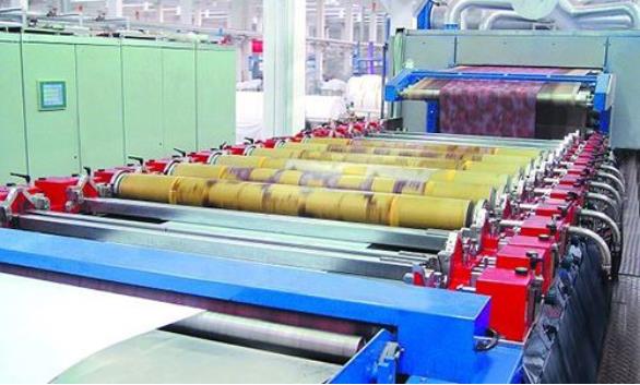 要大力推動印染行業(yè)舒適化、時(shí)尚化、環(huán)?；?、多元化、多功能化和智能化方向發(fā)展