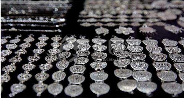 我國白銀飾品市場前景十分廣闊，擁有可觀的潛在消費(fèi)市場