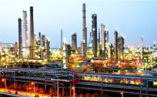 石油化工行業(yè)的發(fā)展趨勢(shì)，即一體化、平臺(tái)化、集聚化和高端化