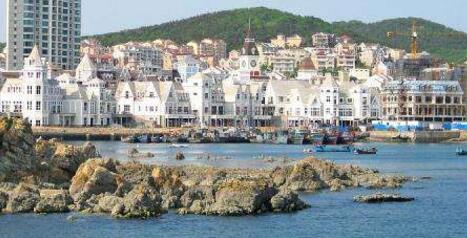 構(gòu)建智能化、綠色化、服務(wù)化和國(guó)際化新型輕工業(yè)制造體系