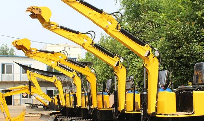 第一季度中國挖掘機(jī)行業(yè)銷量預(yù)測、出口量及市場份額分析：國內(nèi)銷量增速明顯回升，出口增速回落